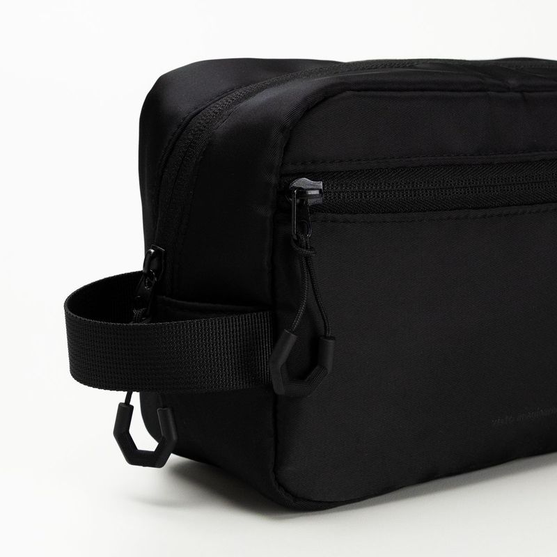 Nécessaire Básica Preta