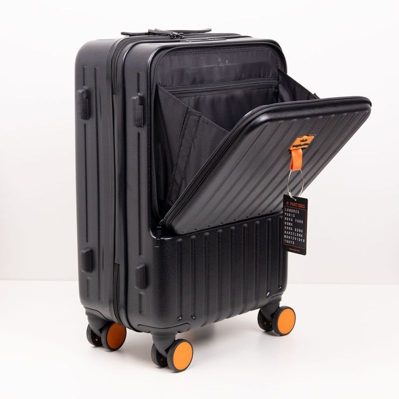 Mala de Viagem Preta Com Adesivos