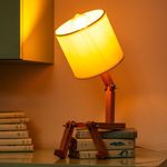 Luminária de Mesa Articulada Pernas