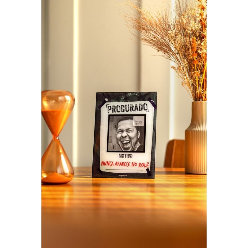 Porta-Retrato Procurado