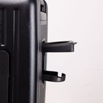 Mala de Viagem Preta Com Adesivos