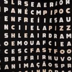 Manta Casal Preta Com Manga Caça Palavras