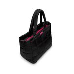 Bolsa Matelassê Preta Com Detalhes Pink